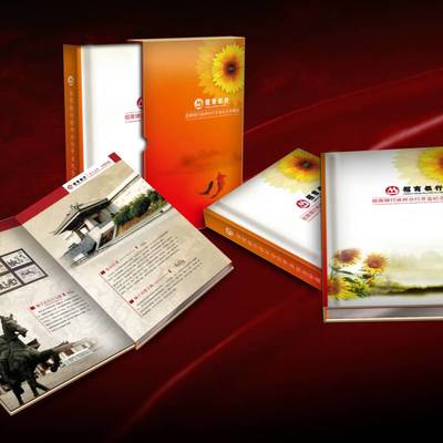 匠心獨(dú)運(yùn)，傳承價(jià)值 房產(chǎn)企業(yè)定制禮品、老員工紀(jì)念章及企業(yè)形象策劃全攻略